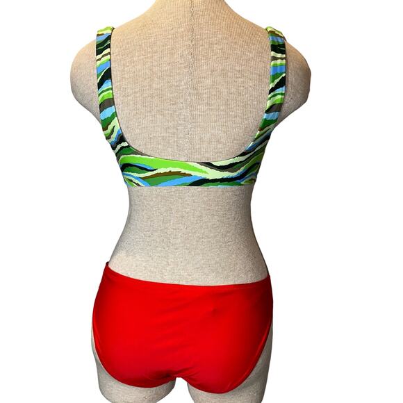 Aerie Green Patterned Scoop Bikini Top and Red Bottoms Set Size Medium NWT - Picture 2 of 4
